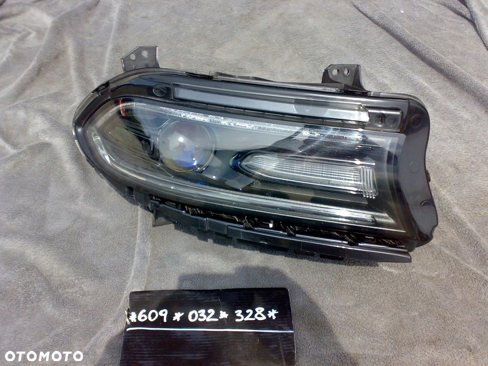 dodge charger 2015 - lampa przednia prawa kpl. led orginał - 1