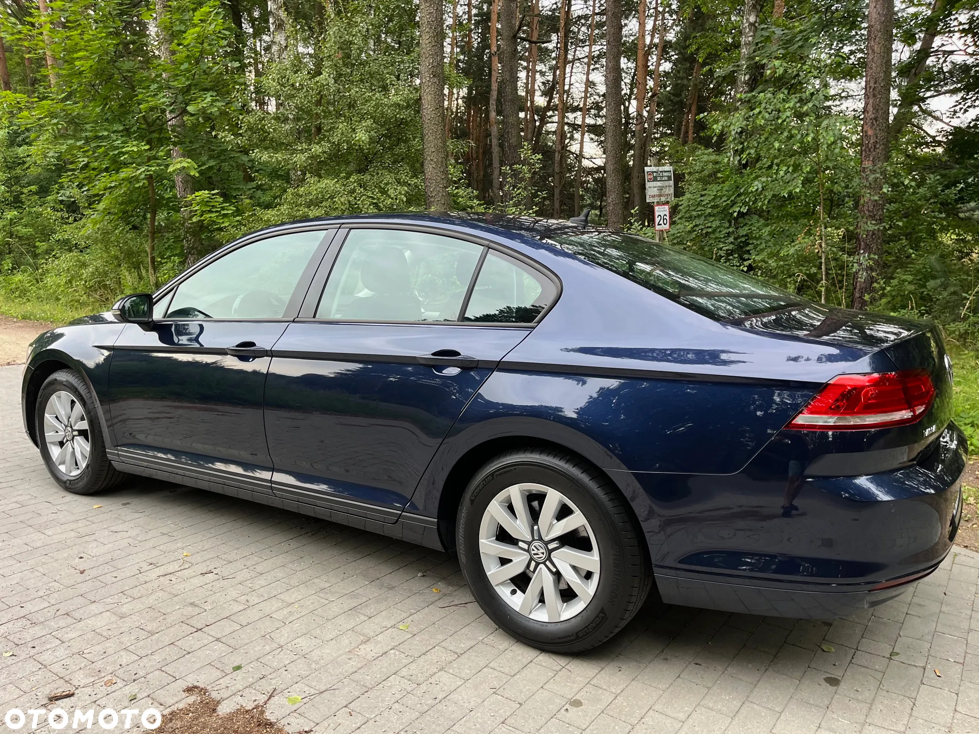 Volkswagen Passat 1.4 TSI BMT Trendline - 11
