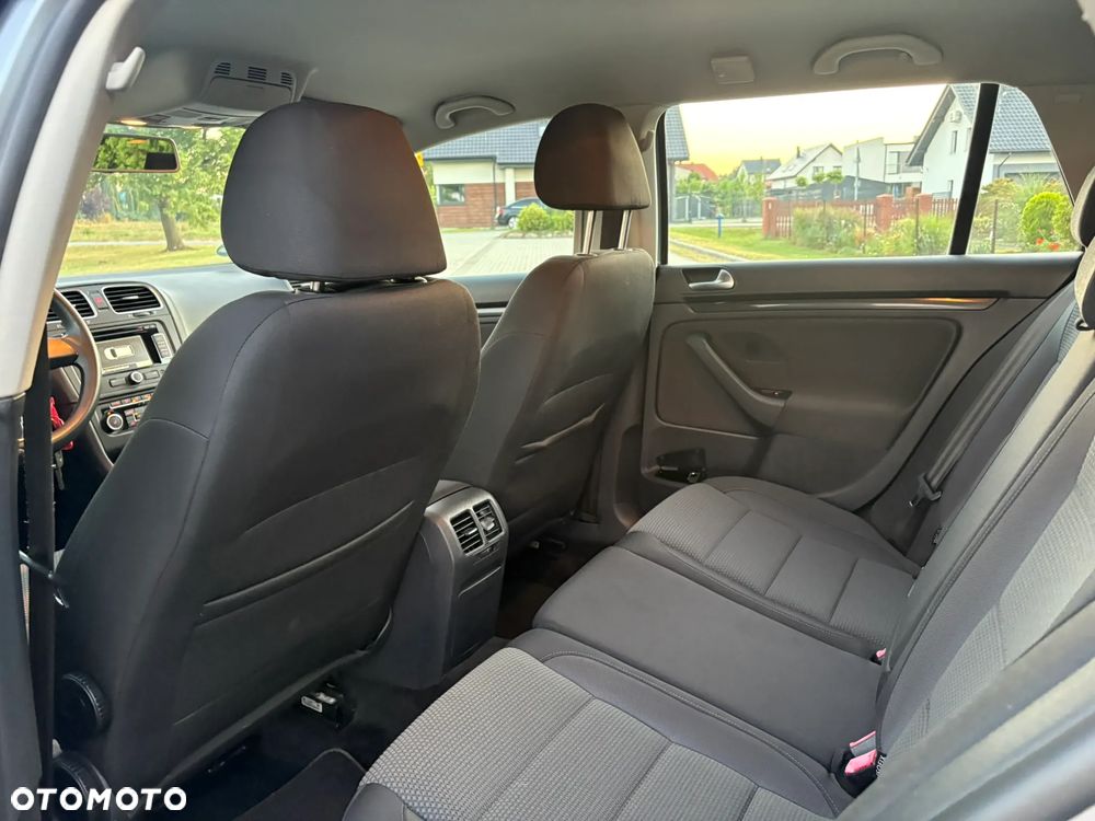 Volkswagen Golf 1.6 TDI DPF Comfortline - 10