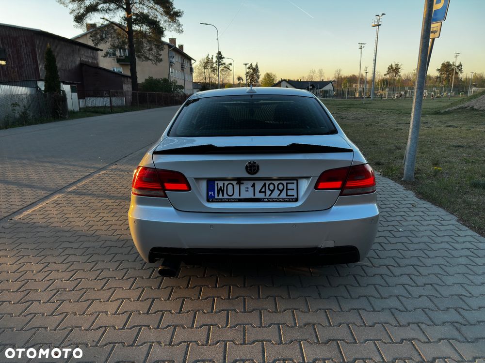 BMW Seria 3 320i - 8
