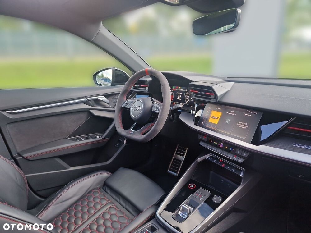 Audi RS3 Sportback TFSI Quattro S tronic - 11