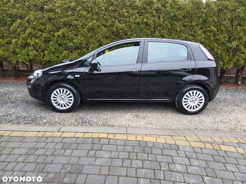 Fiat Punto Evo 1.4 8V Estiva Blue&Me - 28