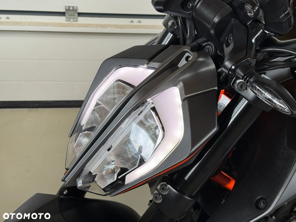 KTM Duke 125 - 12