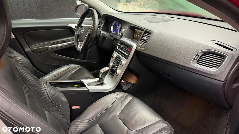 Volvo S60 T6 AWD Geartronic RDesign - 6