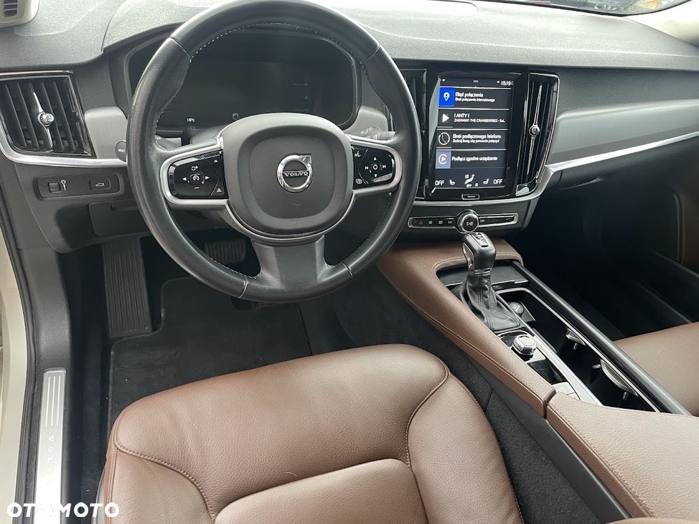 Volvo V90 D3 AWD Momentum Pro - 9