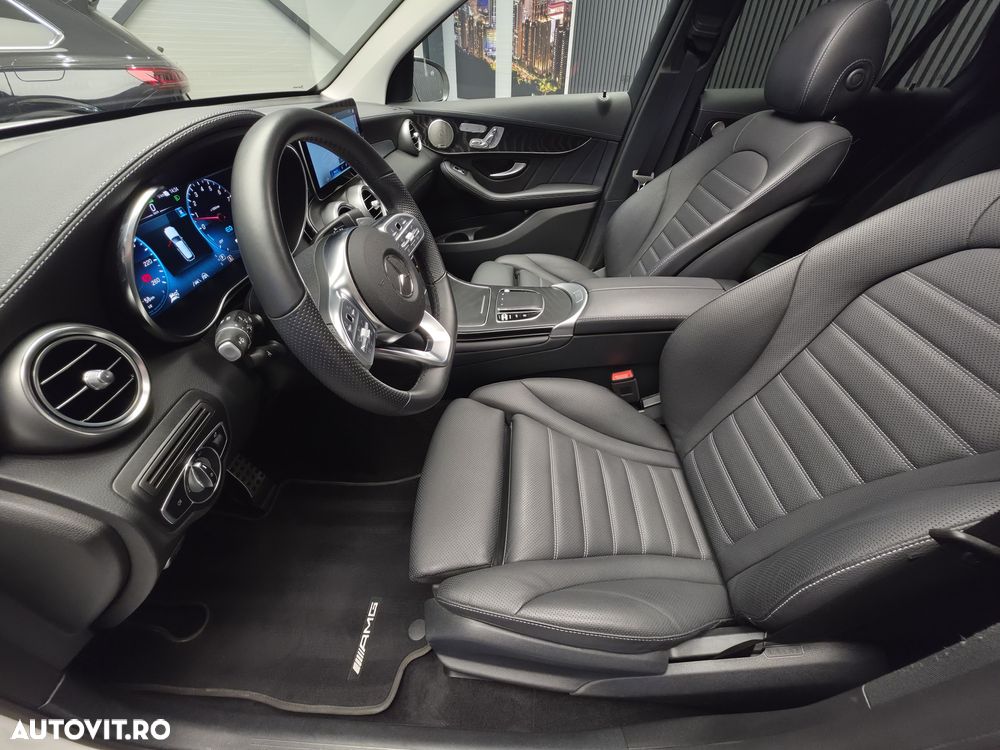 Mercedes-Benz GLC 300 e 4Matic 9G-TRONIC AMG Line Plus - 19
