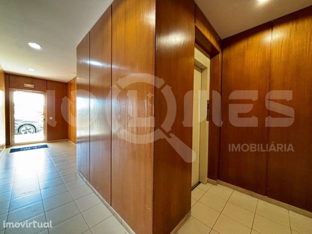 Apartamento T3 | Vista Mar | Jardim Privativo | Varanda | Suite - Grande imagem: 2/34