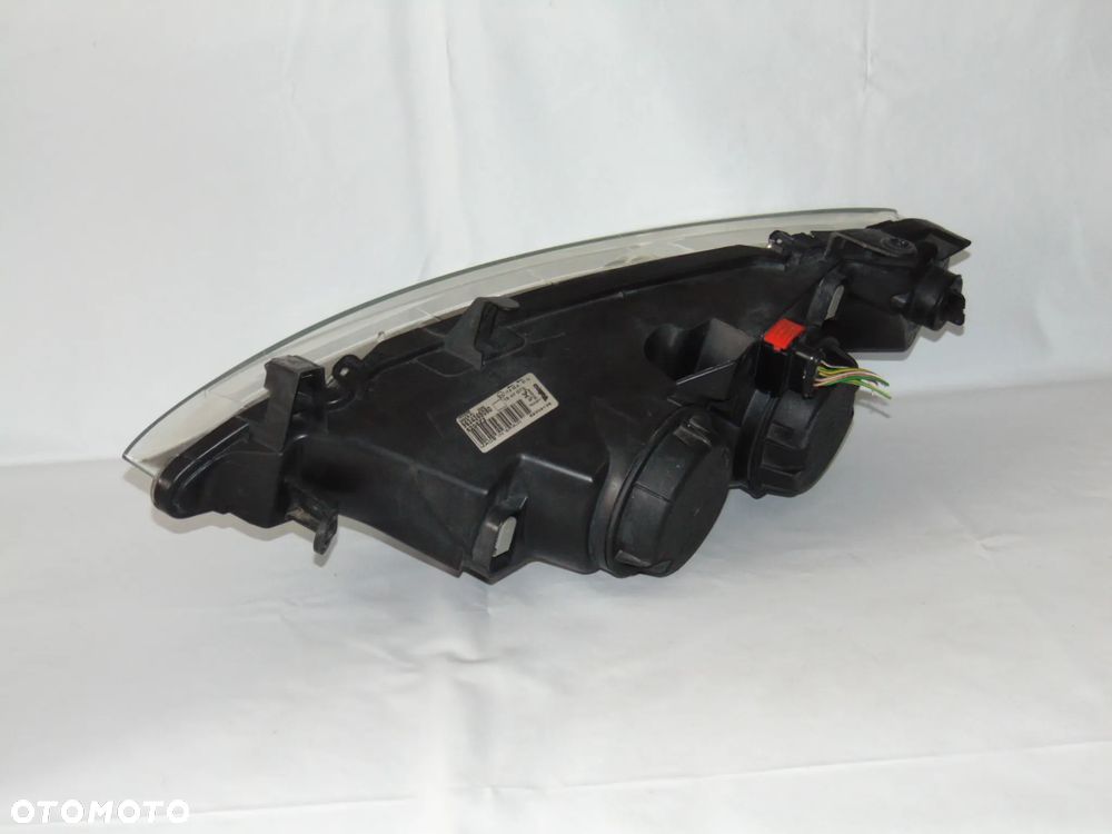 EUROPA oryginalna lampa przednia przód prawa 9634369080 Peugeot 307 , 01-05r - 11