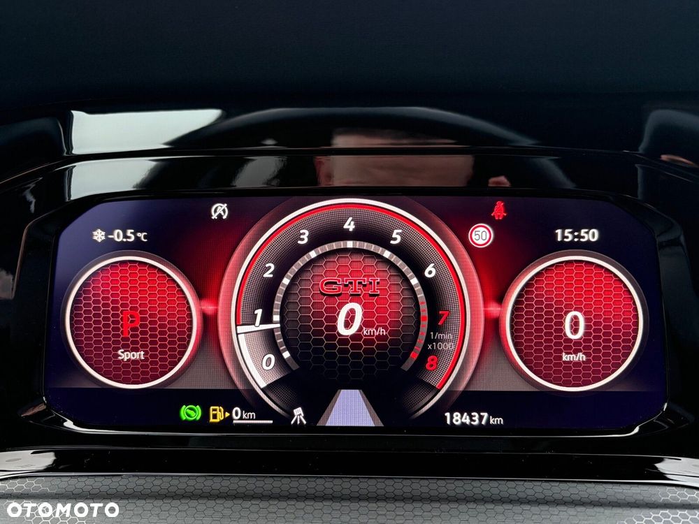 Volkswagen Golf - 23