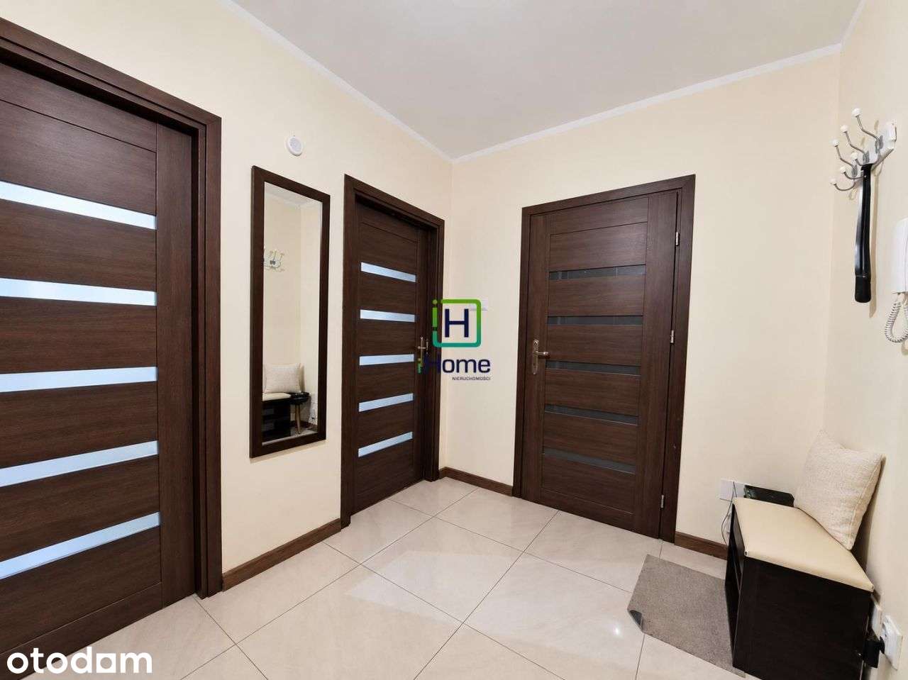 2 pokoje z balkonem i klimatyzacją | 41 m²