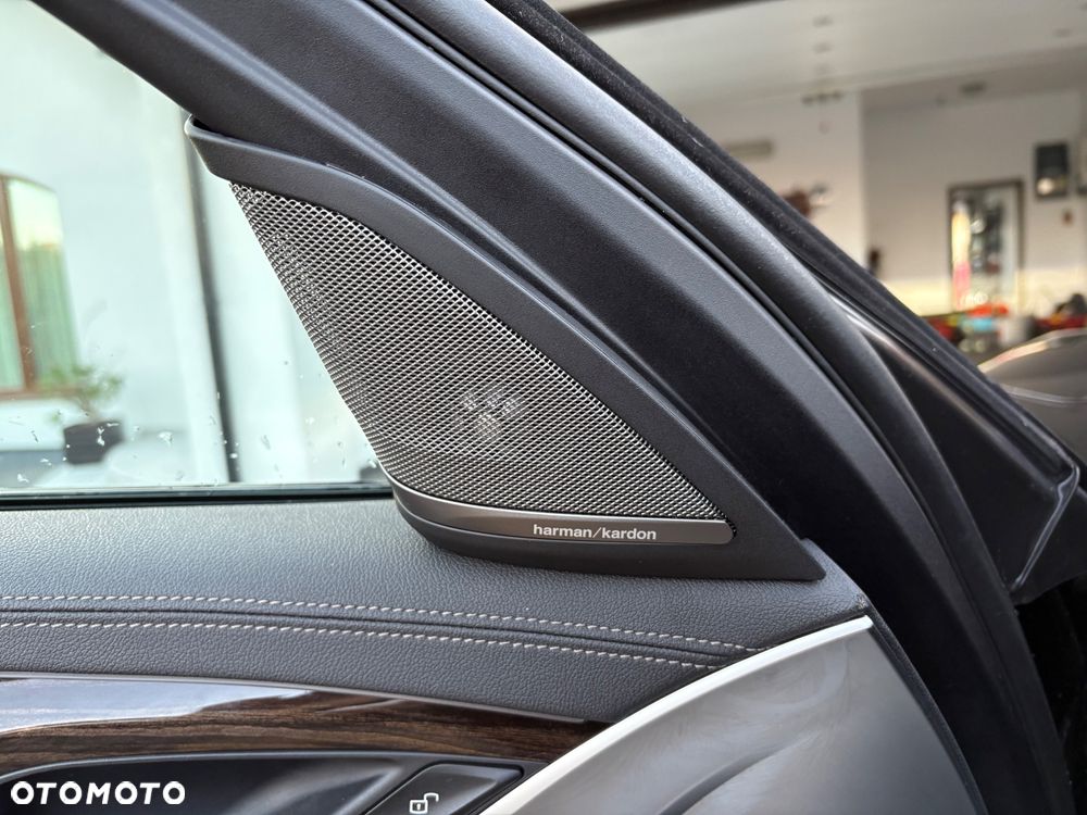 BMW Seria 5 540i xDrive Touring Luxury Line - 15