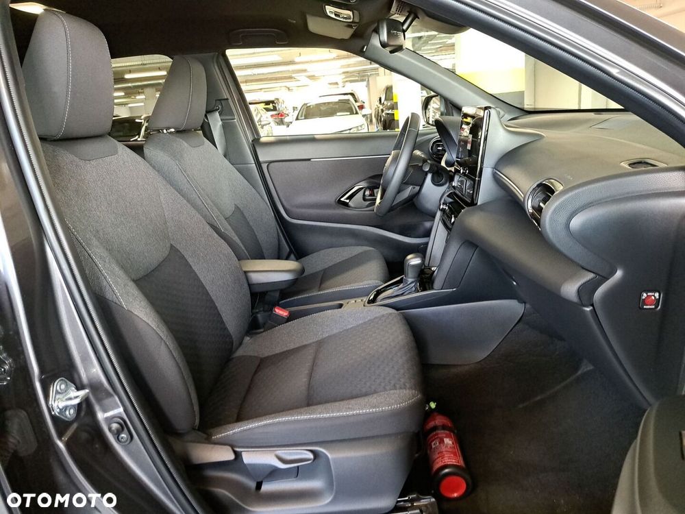 Toyota Yaris Cross Hybrid 1.5 Style - 16