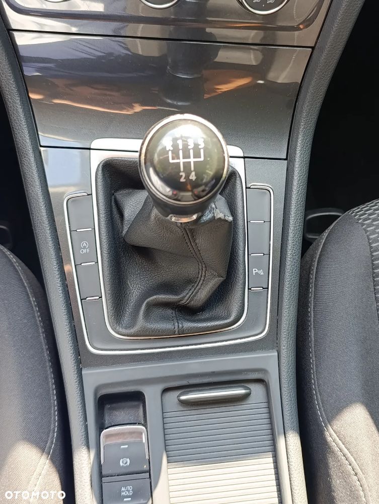 Volkswagen Golf 1.6 TDI (BlueMotion Technology) Comfortline - 13