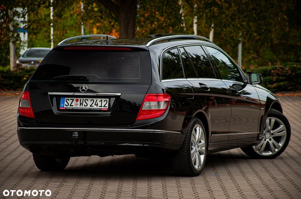 Mercedes-Benz C-Class 2009 photo 4