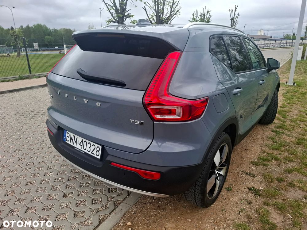 Volvo XC 40 T5 AWD Geartronic Momentum Pro - 34