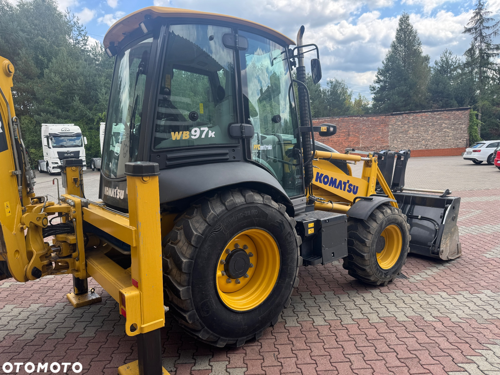 Komatsu WB 97R - 5