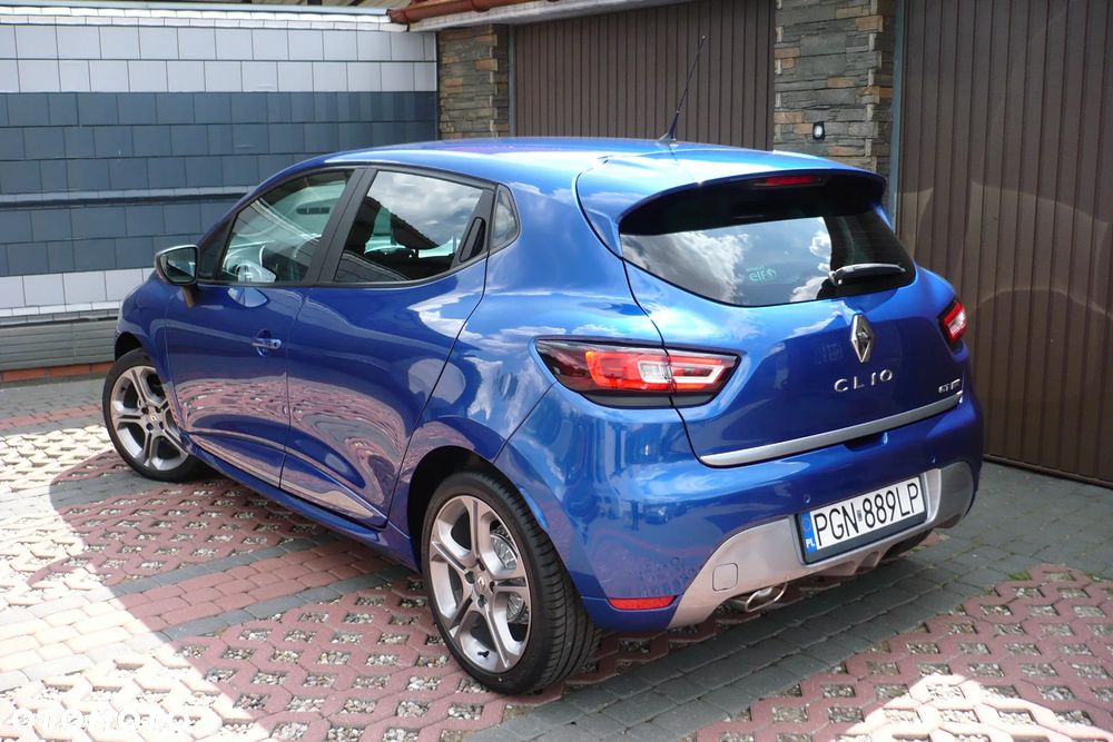 Renault Clio - 9