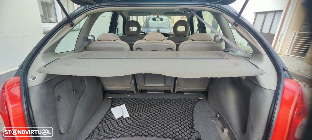 Citroën Xsara Picasso 1.6i Exclusive - 4