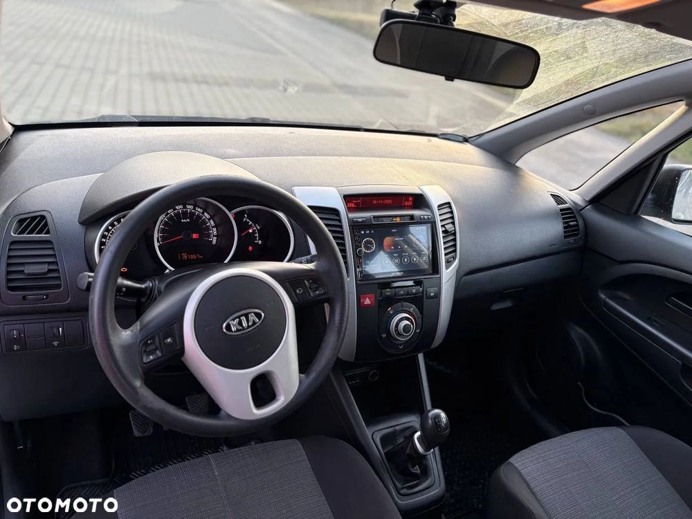 Kia Venga 1.4 L - 16