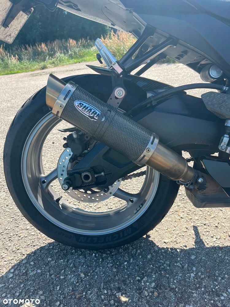 Suzuki GSX-R - 13
