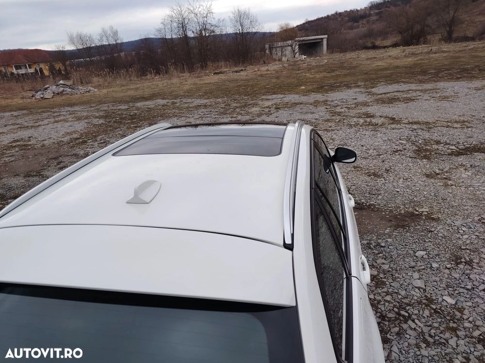 BMW Seria 3 320i Aut. Edition Exclusive - 5