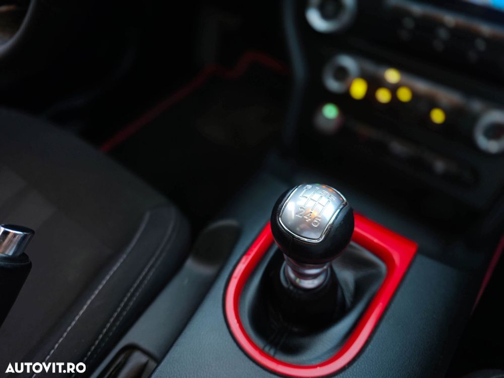 Ford Mustang 2.3 EcoBoost - 14