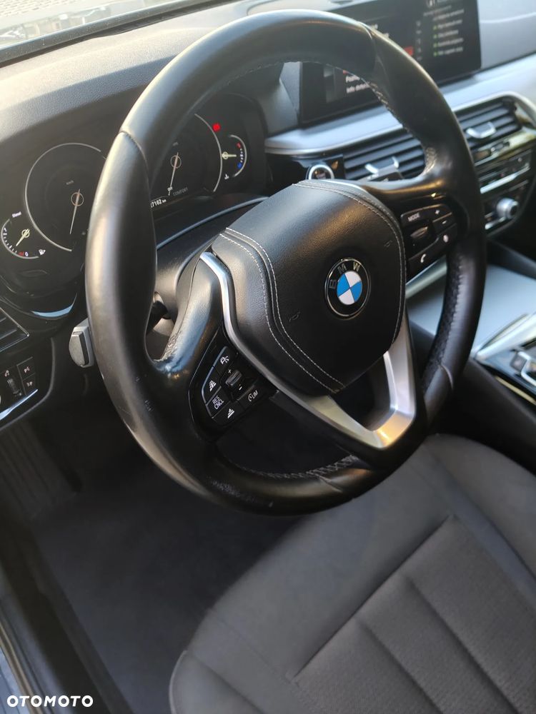 BMW Seria 5 - 23