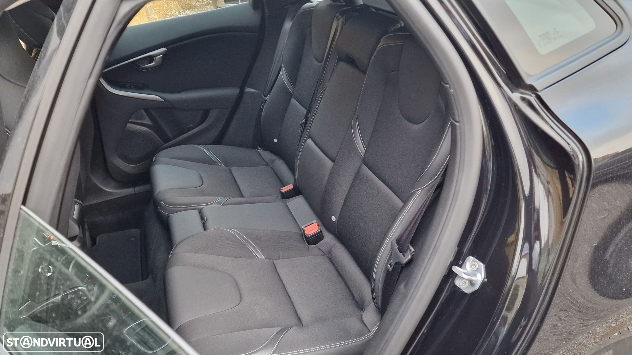 Volvo V40 1.5 T3 Sport Edition Geartronic - 32