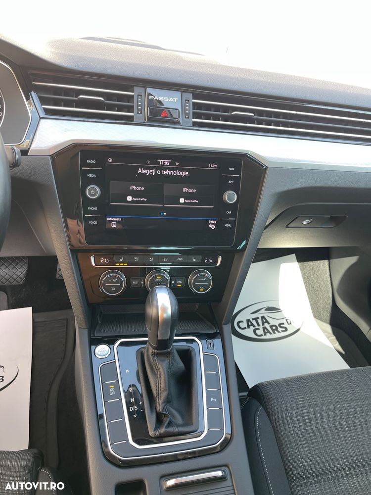 Volkswagen Passat - 32