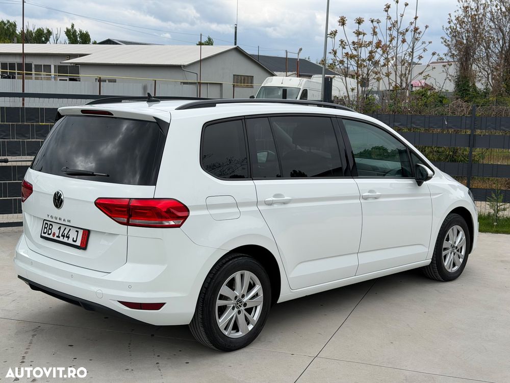 Volkswagen Touran 2.0 TDI SCR Highline - 9