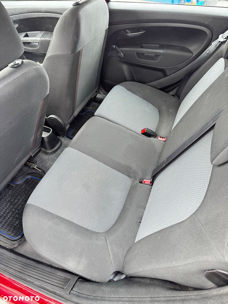 Fiat Grande Punto - 14