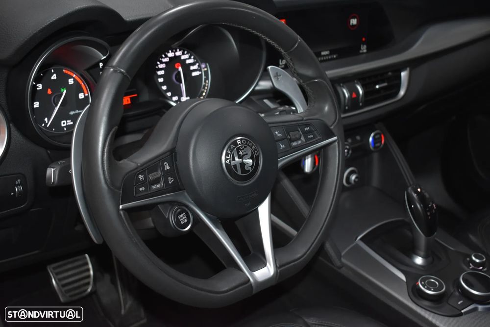 Alfa Romeo Stelvio 2.2 D Super AT8 Q4 - 31
