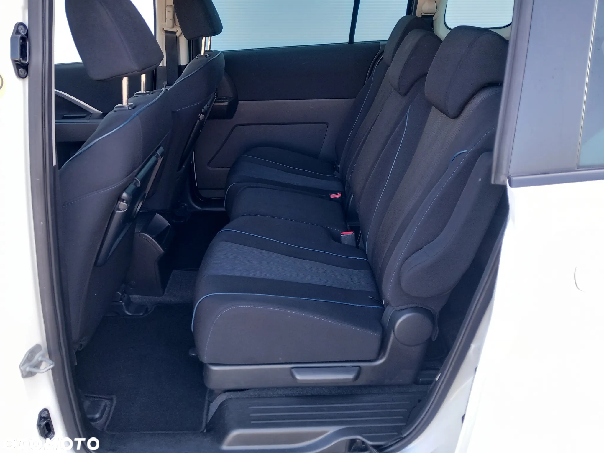 Mazda 5 2.0 MZR-DISI i-stop Sendo - 18