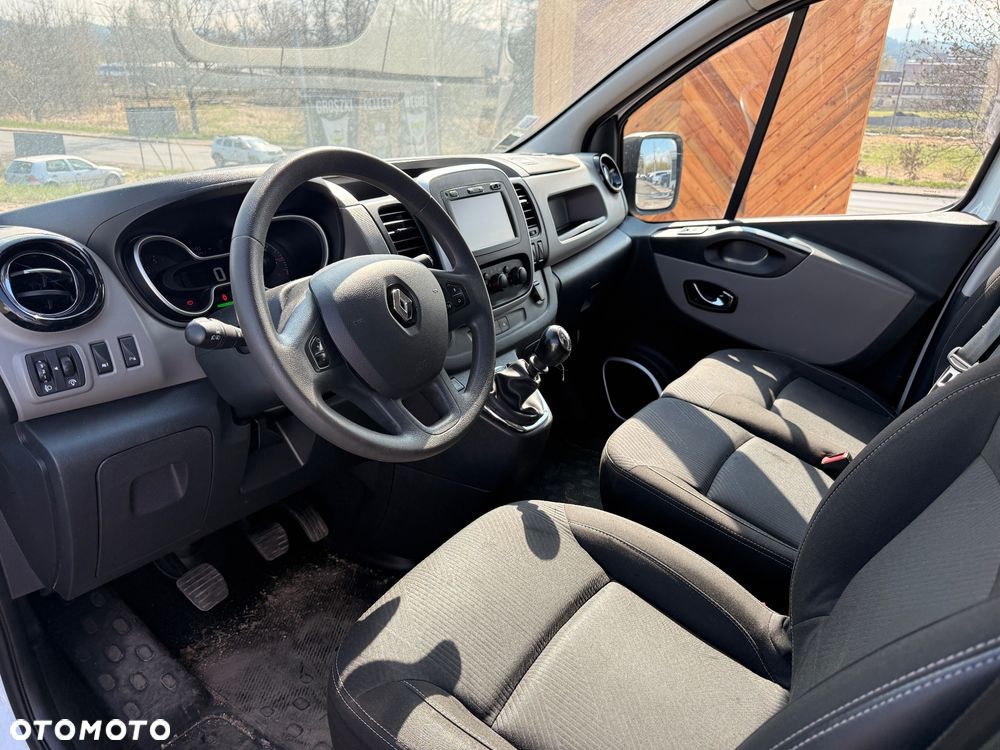 Renault TRAFIC - 10