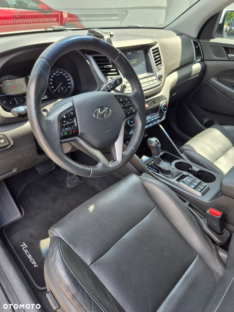 Hyundai Tucson blue 1.7 CRDi 2WD DCT Premium - 25