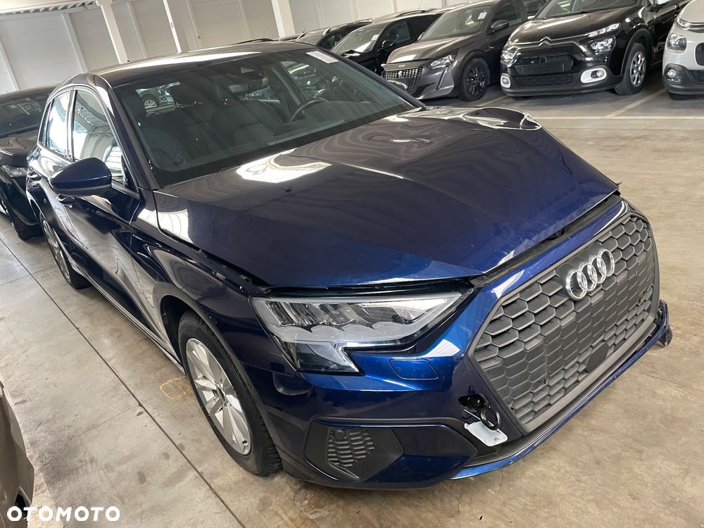 Audi A3 Sportback - 1