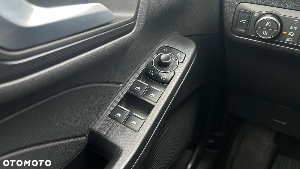 Ford Kuga 2.5 FHEV FWD ST-Line X eCVT - 17