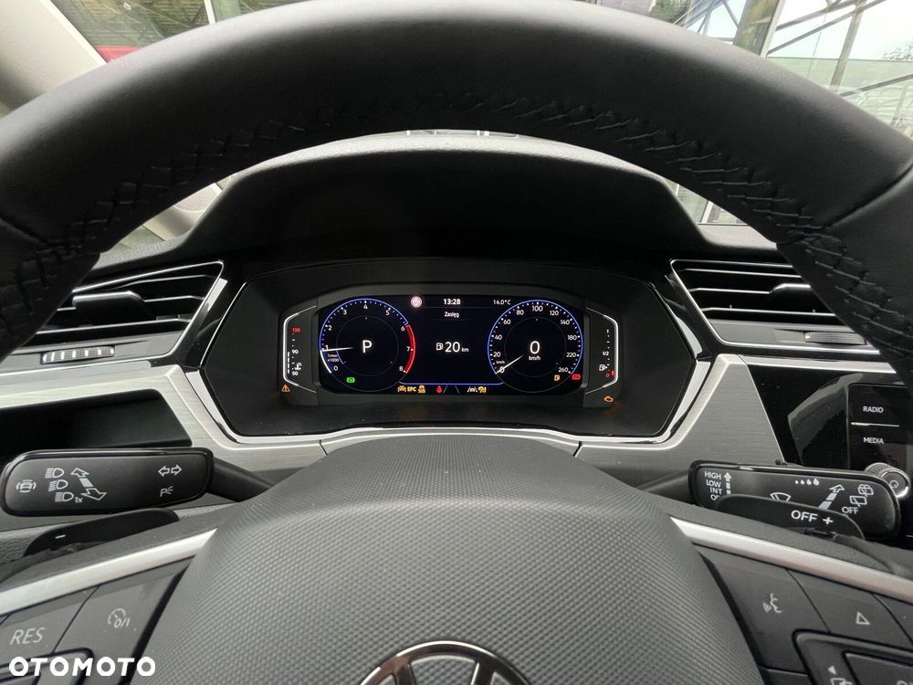 Volkswagen Touran 1.5 TSI EVO Comfortline Plus DSG - 17