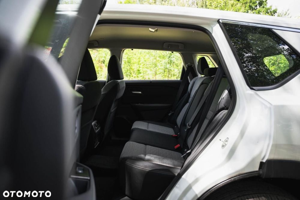 Nissan X-Trail - 23