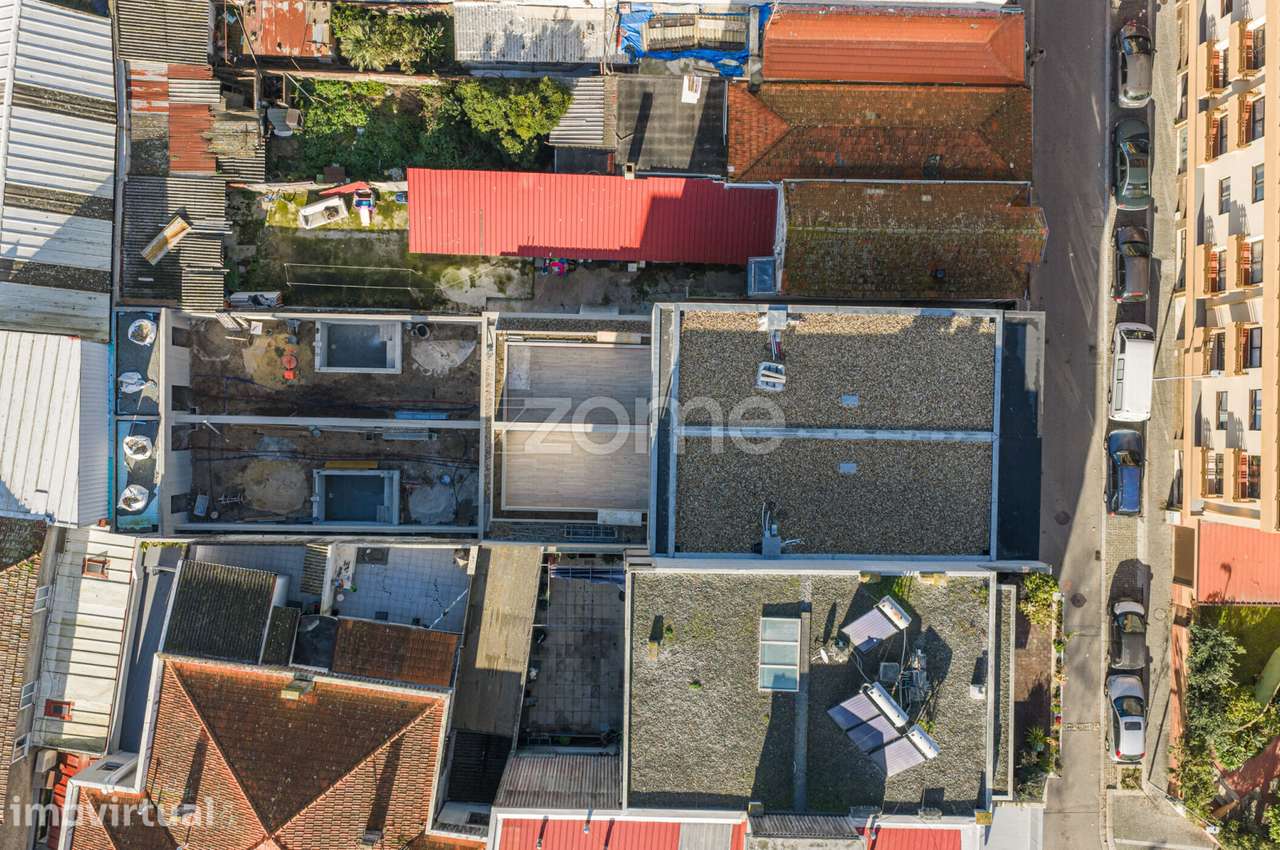 MORADIA T4 "VILLAS MEARIM" NA RUA CONDE ALTO MEARIM EM MATOSINHOS SUL - Grande imagem: 2/30