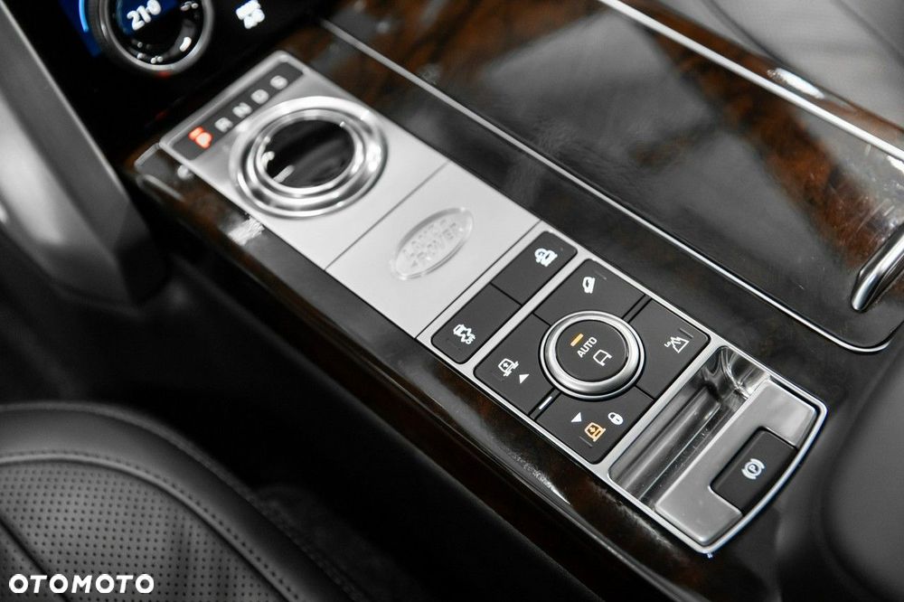 Land Rover Range Rover - 25