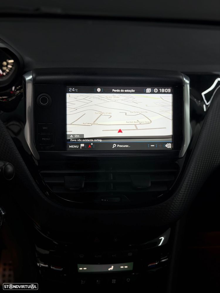 Peugeot 208 1.2 PureTech GT Line EAT6 - 31