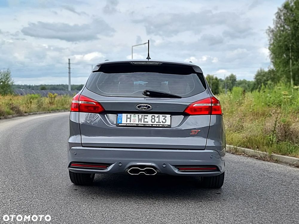 Ford Focus 2.0 TDCi ST - 16