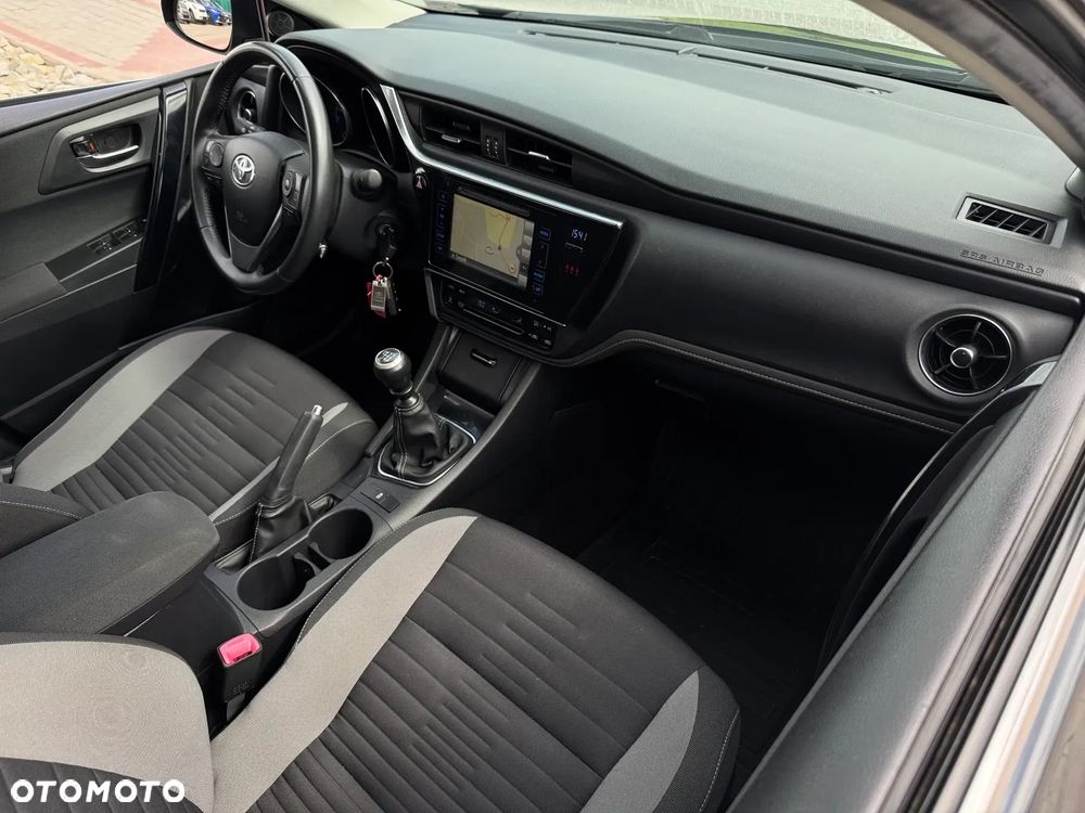 Toyota Auris 1.33 Dual-VVT-i Life - 8