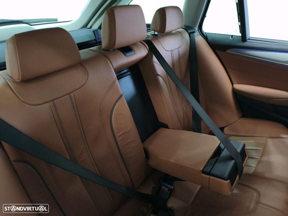 BMW 520 d Line Luxury Auto - 6