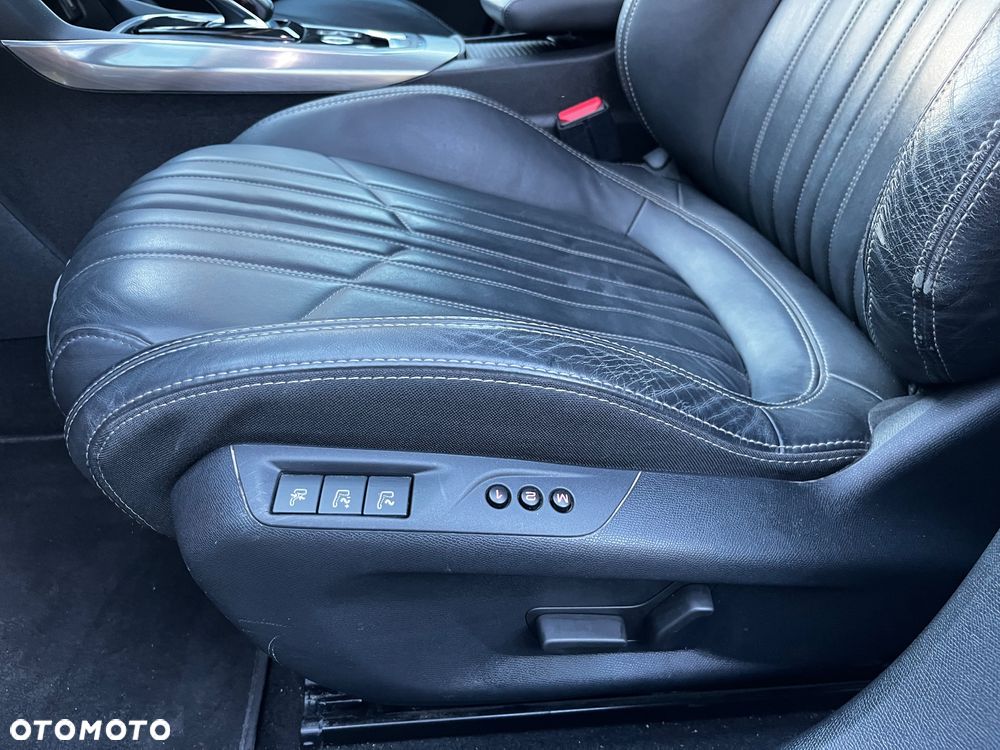 Peugeot 308 1.2 PureTech GPF Road Trip S&S EAT8 - 13