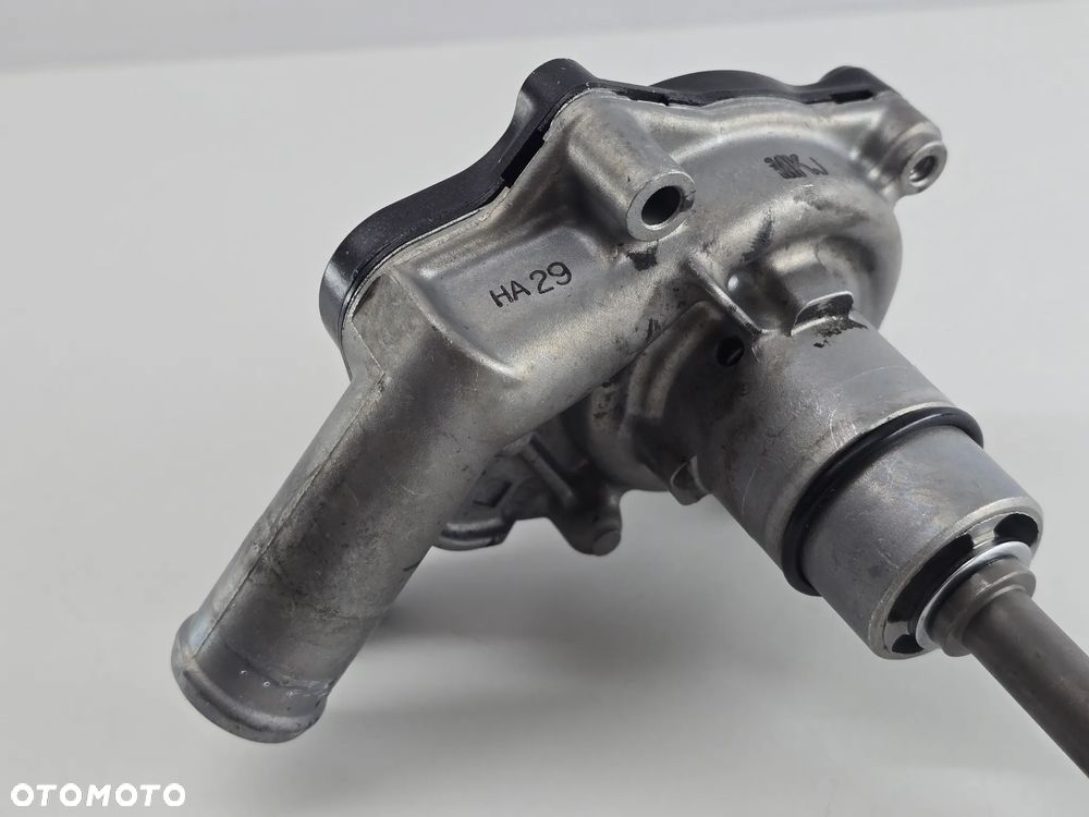 POMPA WODY OBUDOWA  HONDA CB 1000R  SC80 - 4