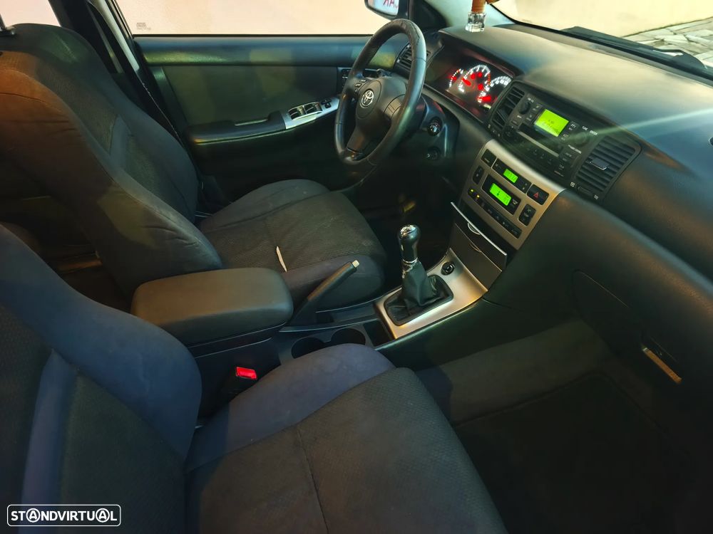 Toyota Corolla SW 1.4 D-4D AC - 24