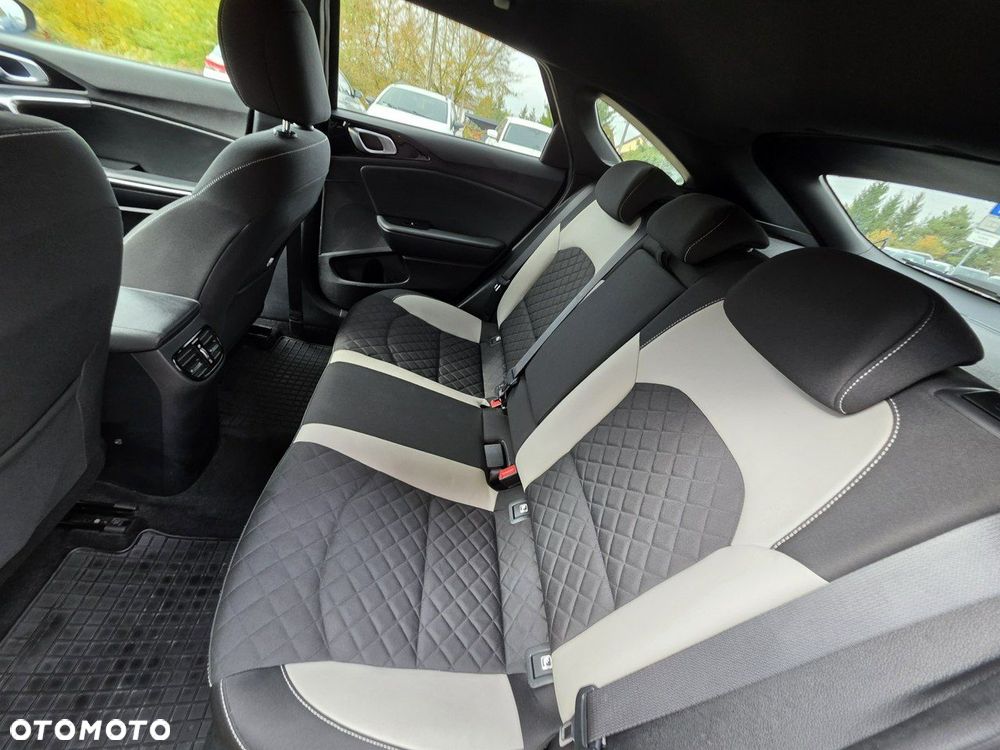 Kia ProCeed 1.5 T-GDI DCT7 OPF GT LINE - 29