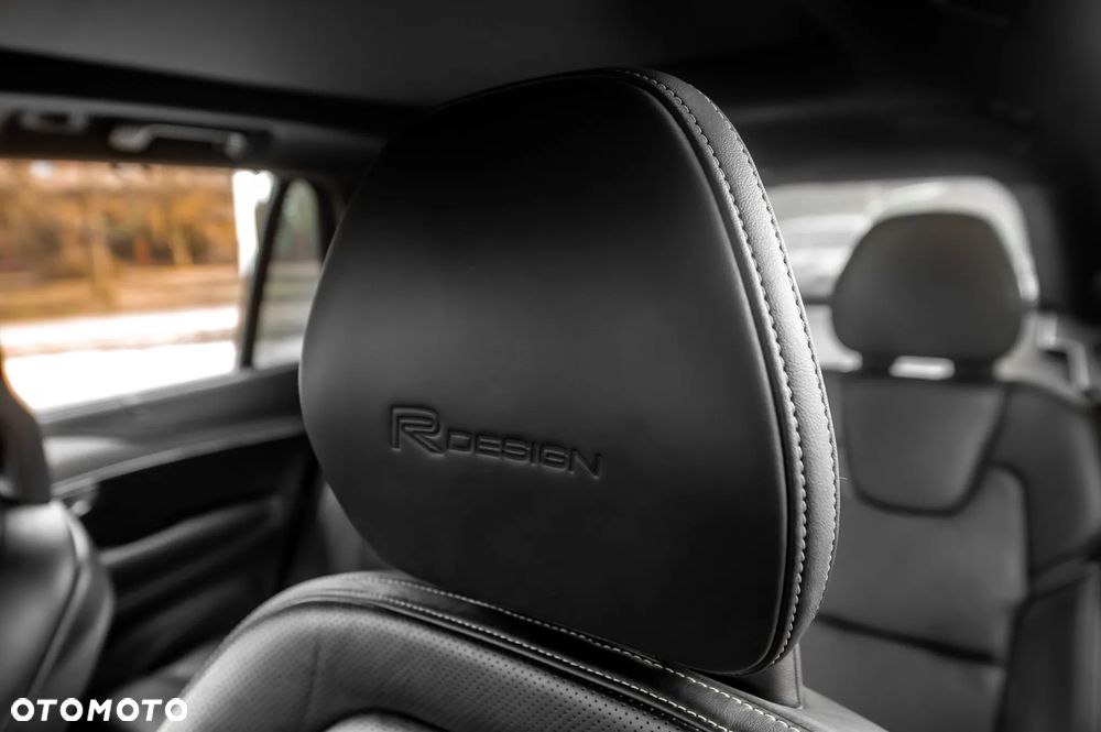 Volvo XC 90 D5 SCR AWD R-Design - 36